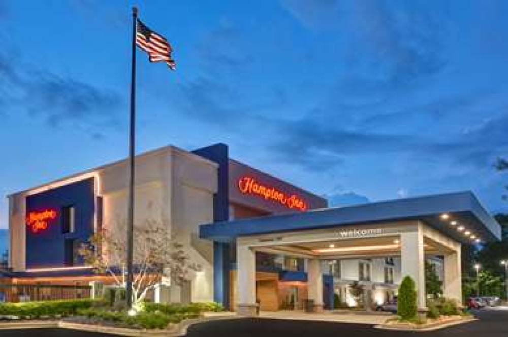 Hampton Inn Greenwood 2