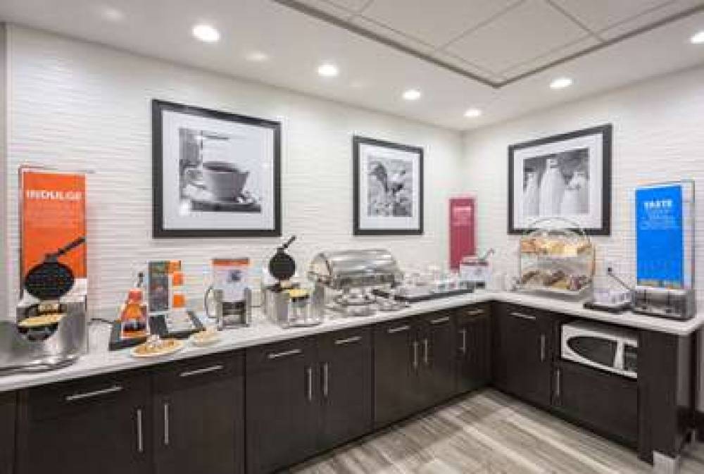 HAMPTON INN HAMBURG 3