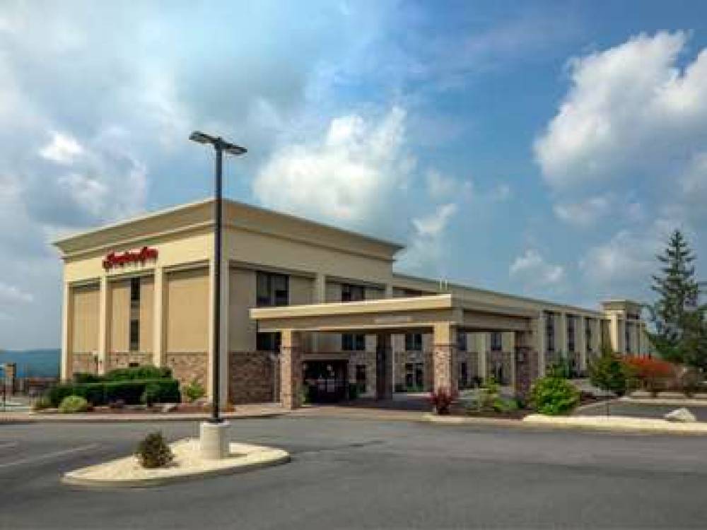 Hampton Inn Hazleton 1