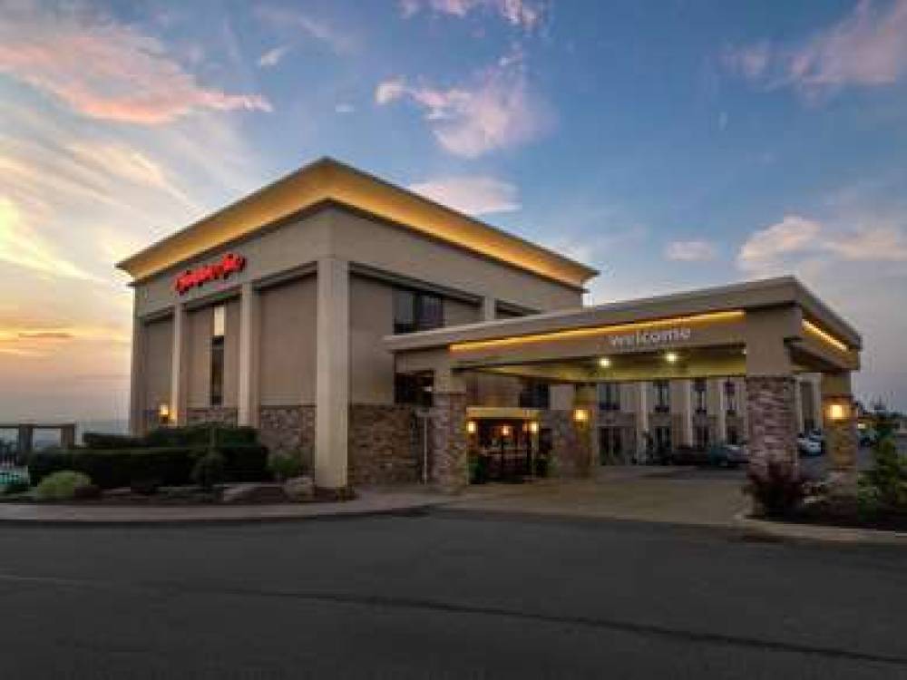 Hampton Inn Hazleton 3