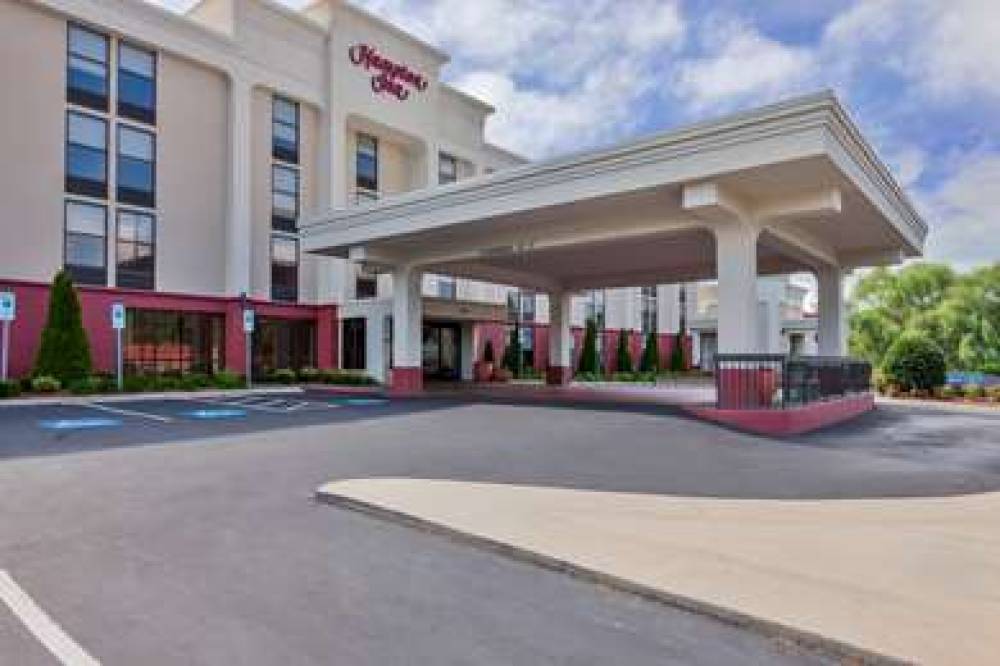 Hampton Inn Hendersonville 1