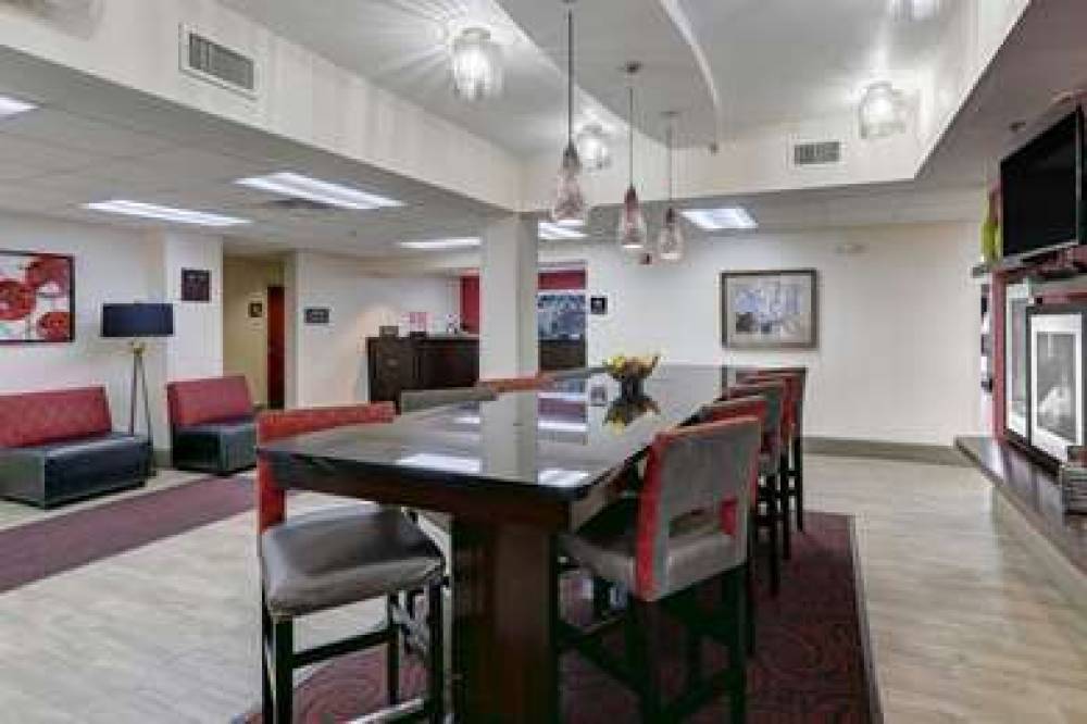 Hampton Inn Hickory Hollow 5