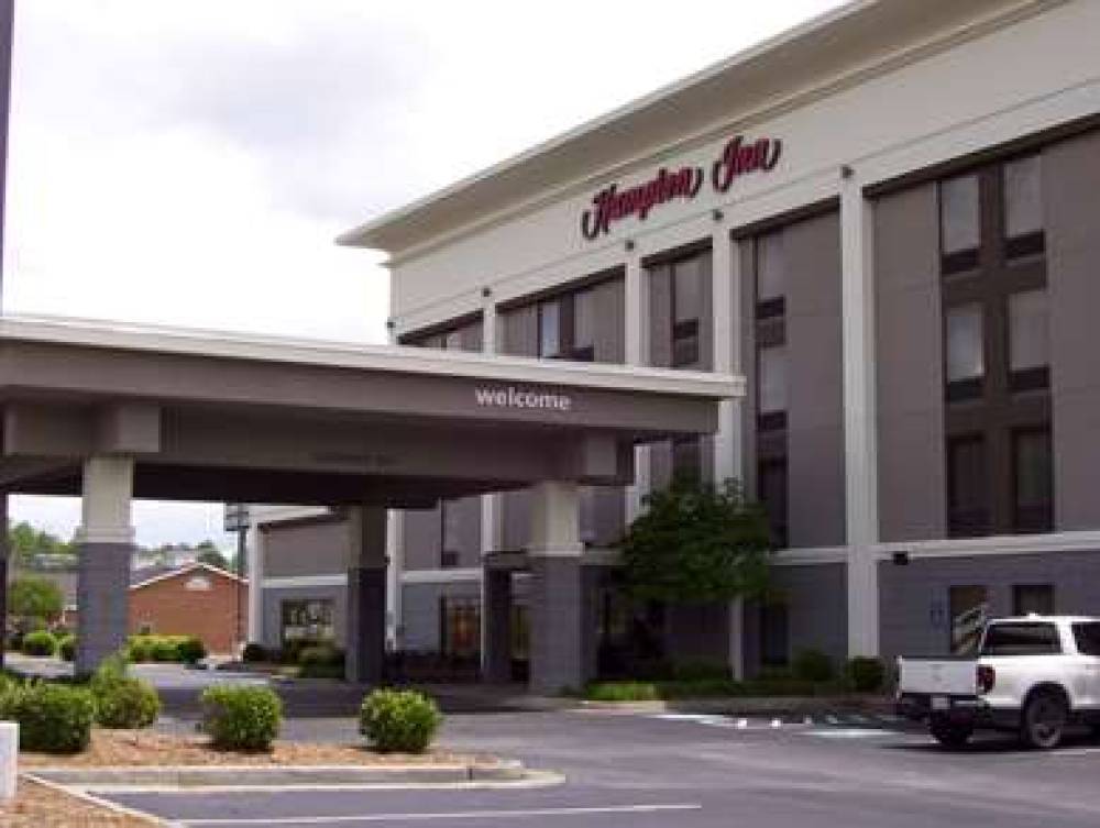 HAMPTON INN HILLSVILLE 3