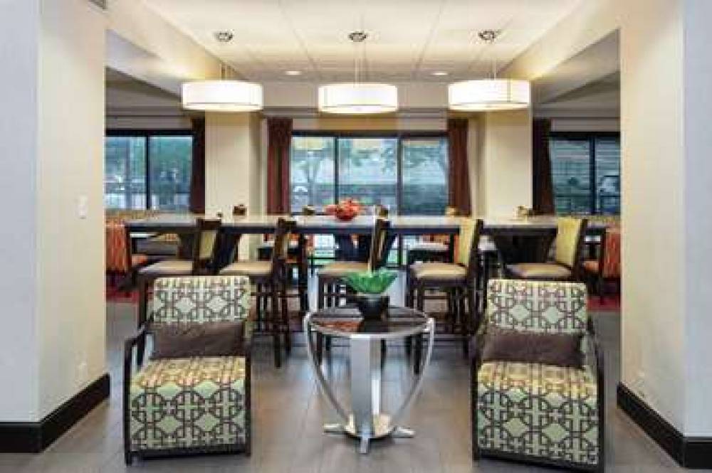 Hampton Inn Houma 3