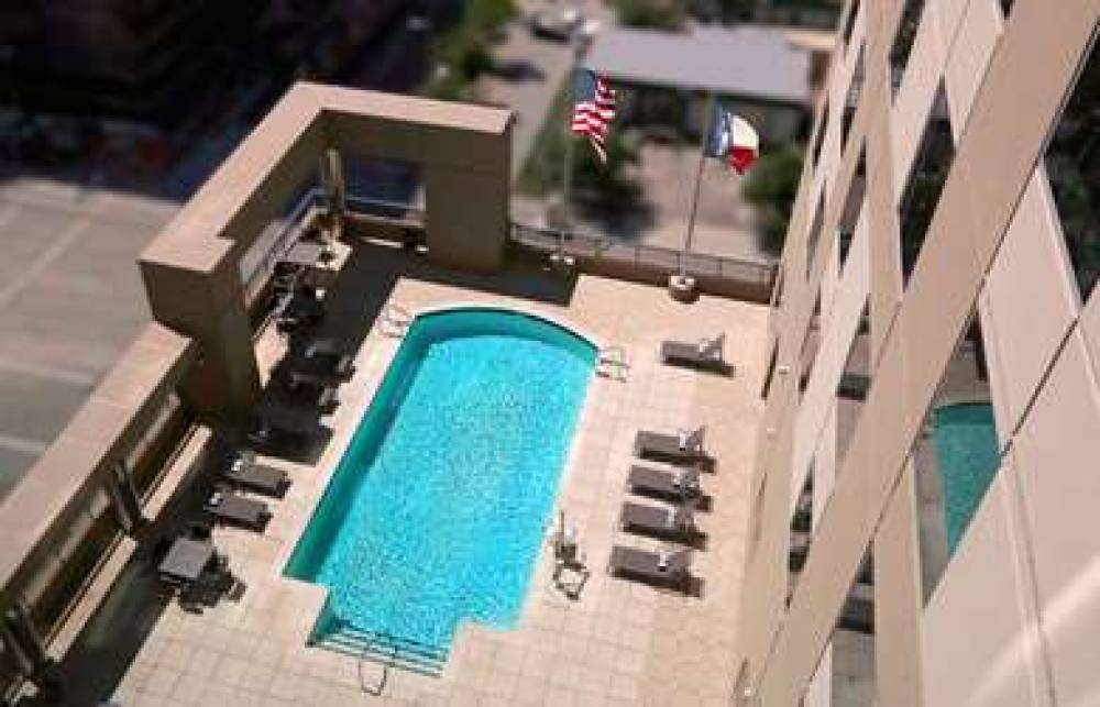 HAMPTON INN HOUSTON DOWNTOWN 6