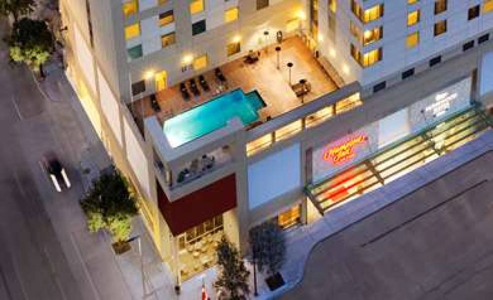 HAMPTON INN HOUSTON DOWNTOWN 7