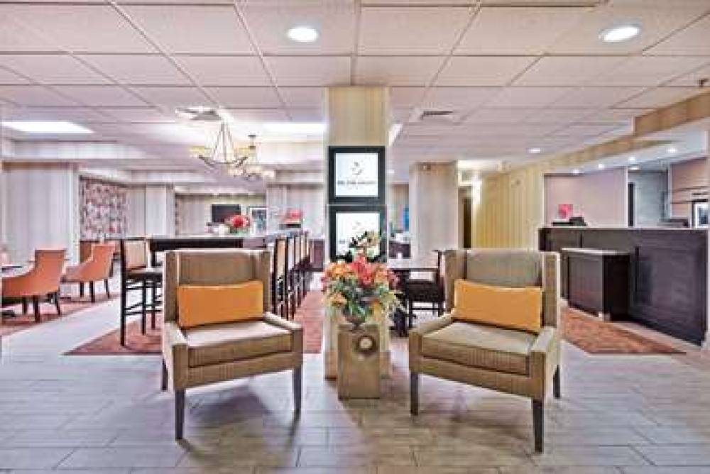 Hampton Inn Huntington/Barboursville 4