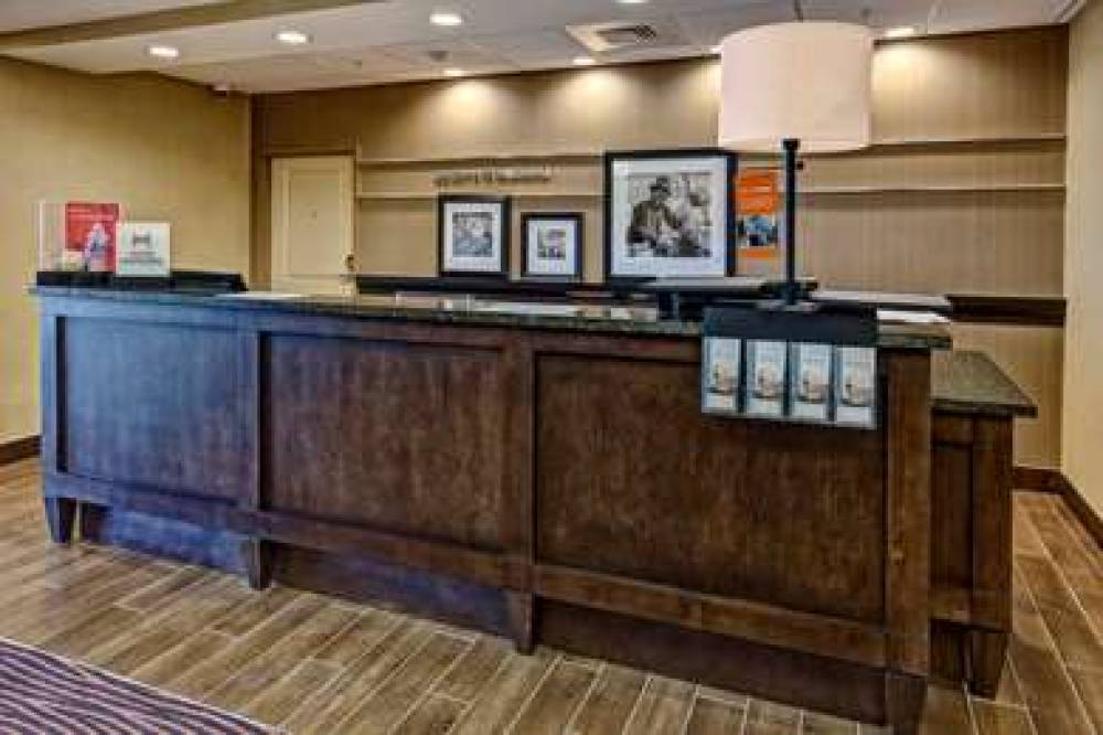 HAMPTON INN INDIANOLA, MS 4