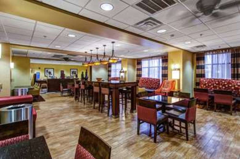 Hampton Inn Junction City 6