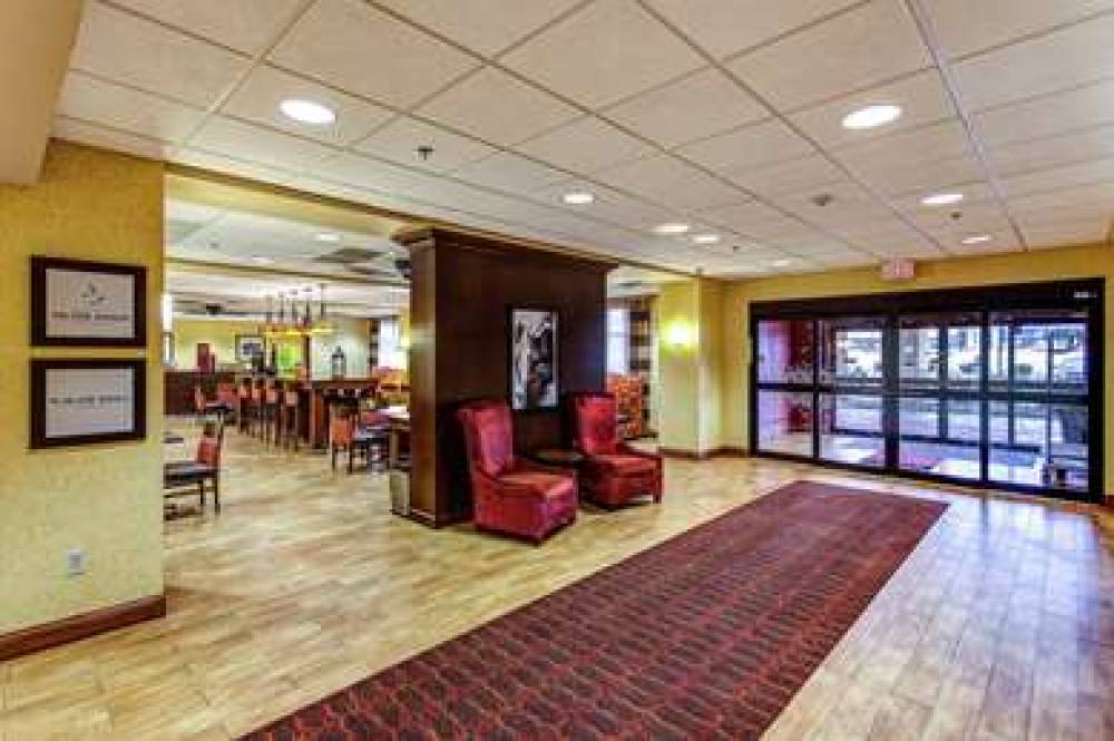 Hampton Inn Junction City 4