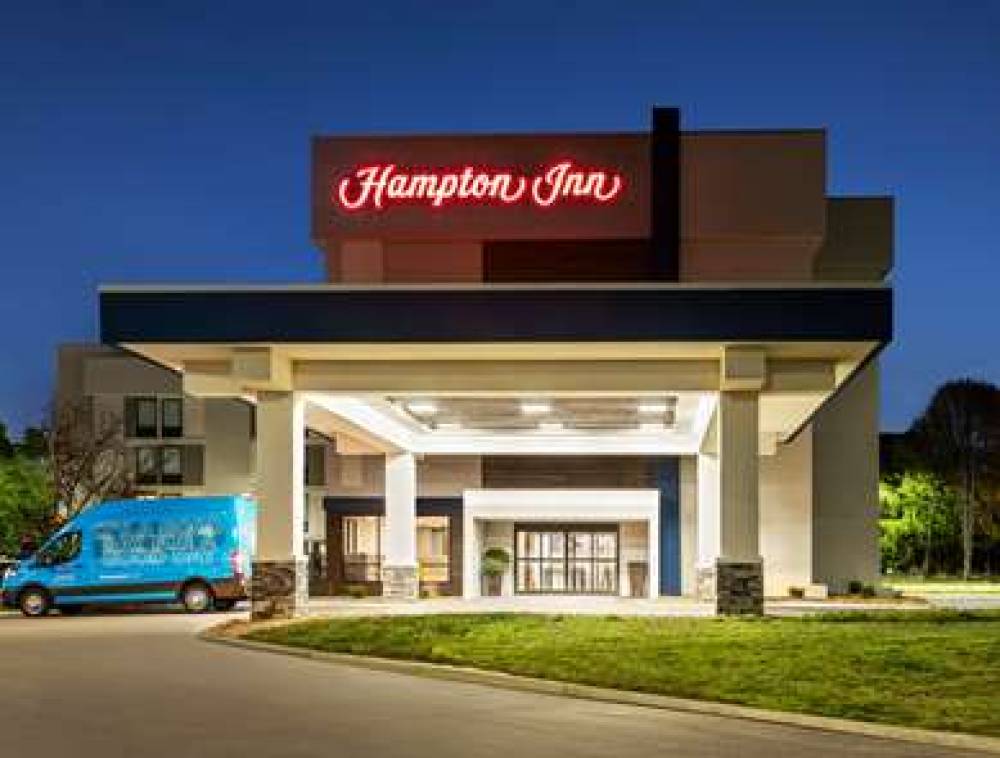 Hampton Inn Kansas City Airport