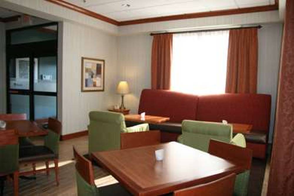 Hampton Inn Lebanon 6