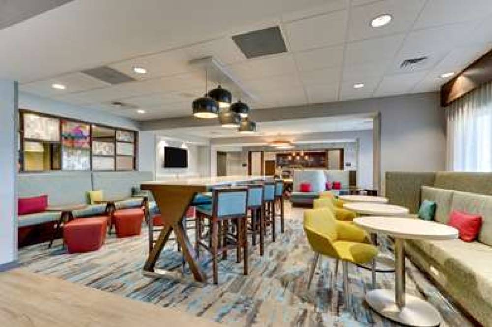 HAMPTON INN LEBANON 9