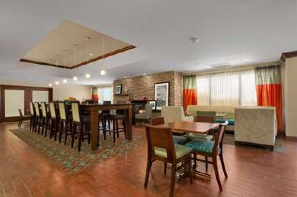 Hampton Inn Lexington Park 6