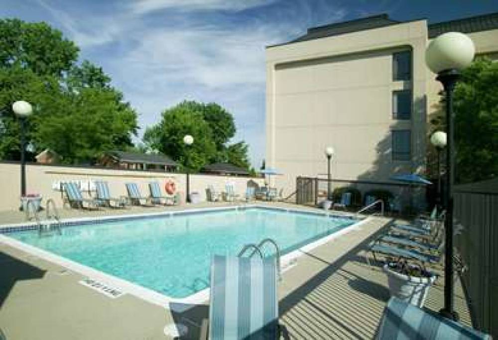 Hampton Inn Louisville North/Clarksville 7