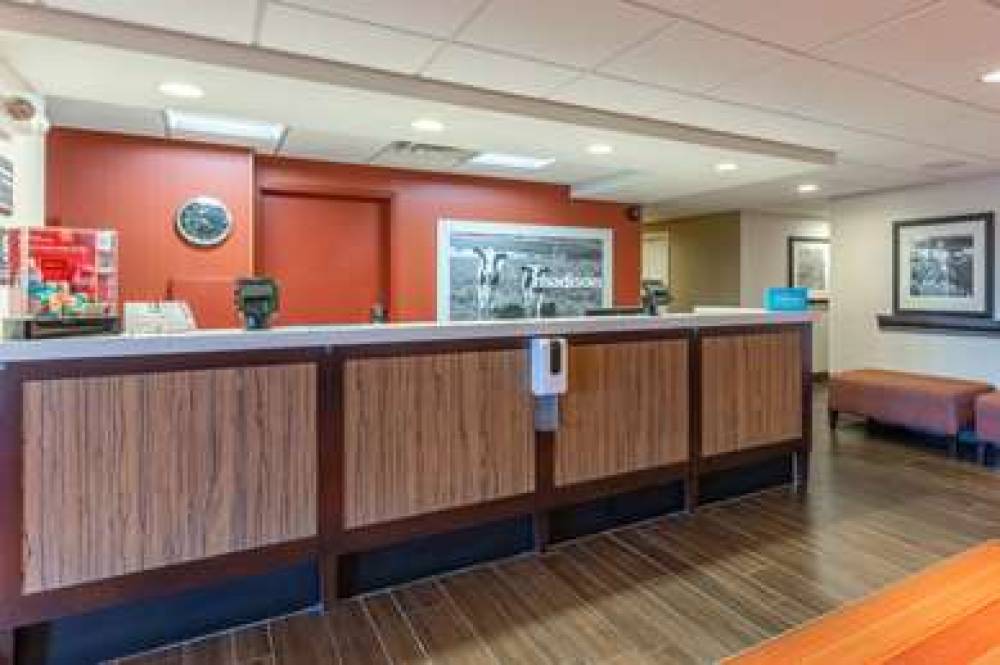 Hampton Inn Madison East Towne Mall Area 3