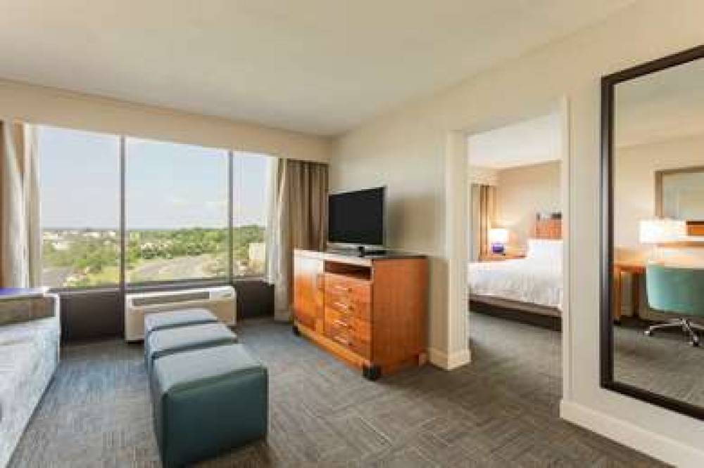 Hampton Inn Manassas 4