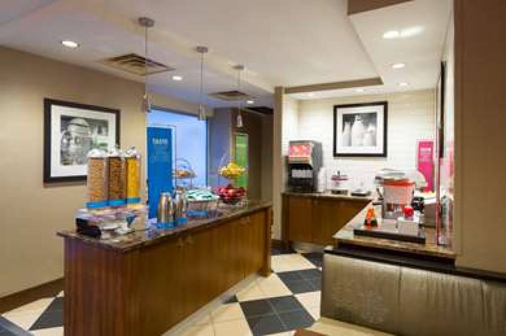 Hampton Inn Manhattan-Chelsea 9