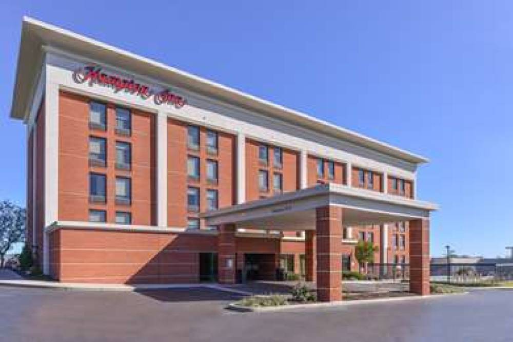 HAMPTON INN MARTINSBURG 1