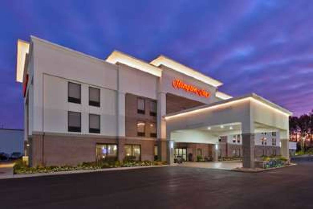 Hampton Inn Marysville 1