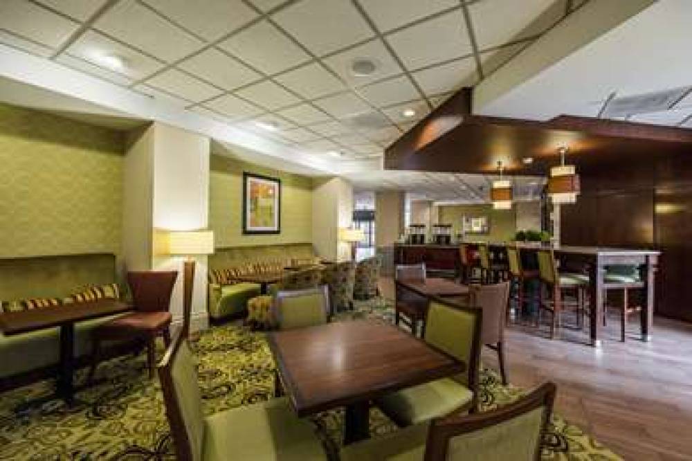 Hampton Inn Meridian 4