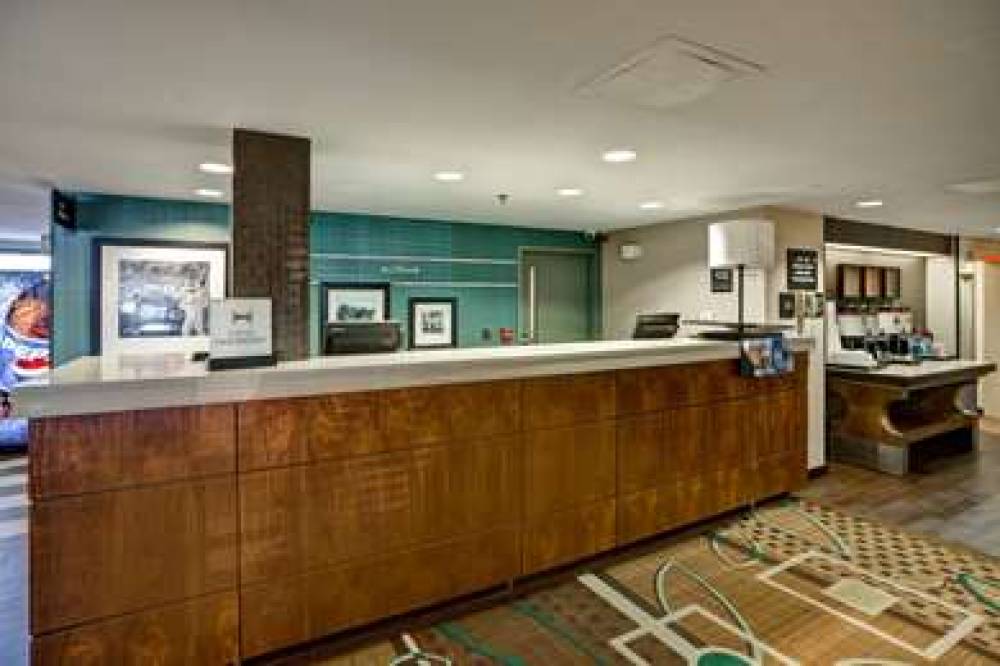 Hampton Inn Milford 7