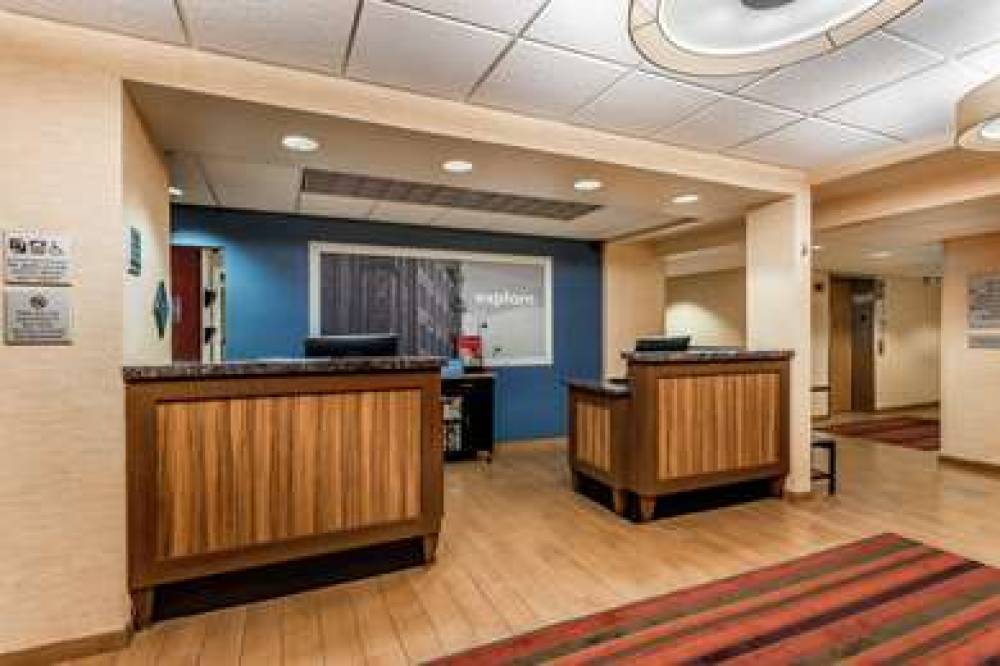 Hampton Inn Milwaukee Airport 5