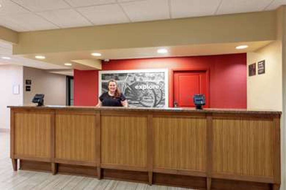 Hampton Inn Minneapolis/Eagan 6