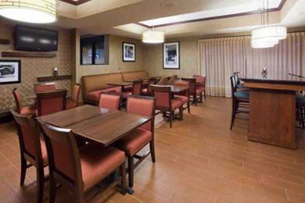 Hampton Inn Minneapolis NW Maple Grove 5