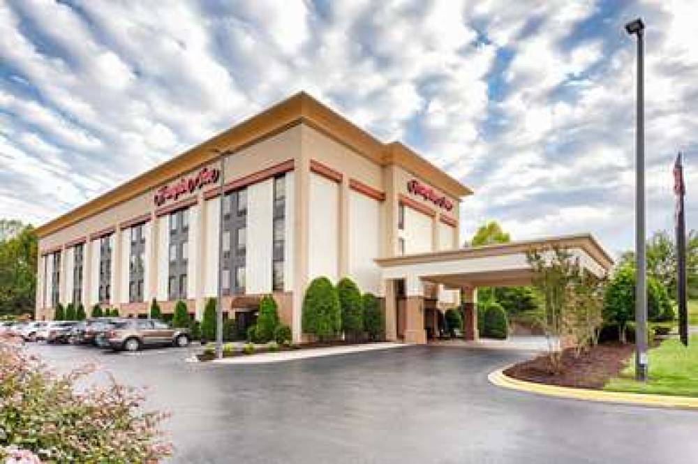 Hampton Inn Morganton 1