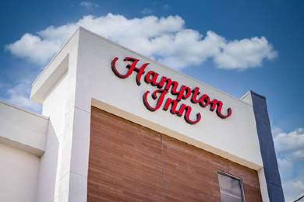 Hampton Inn Morgantown 3