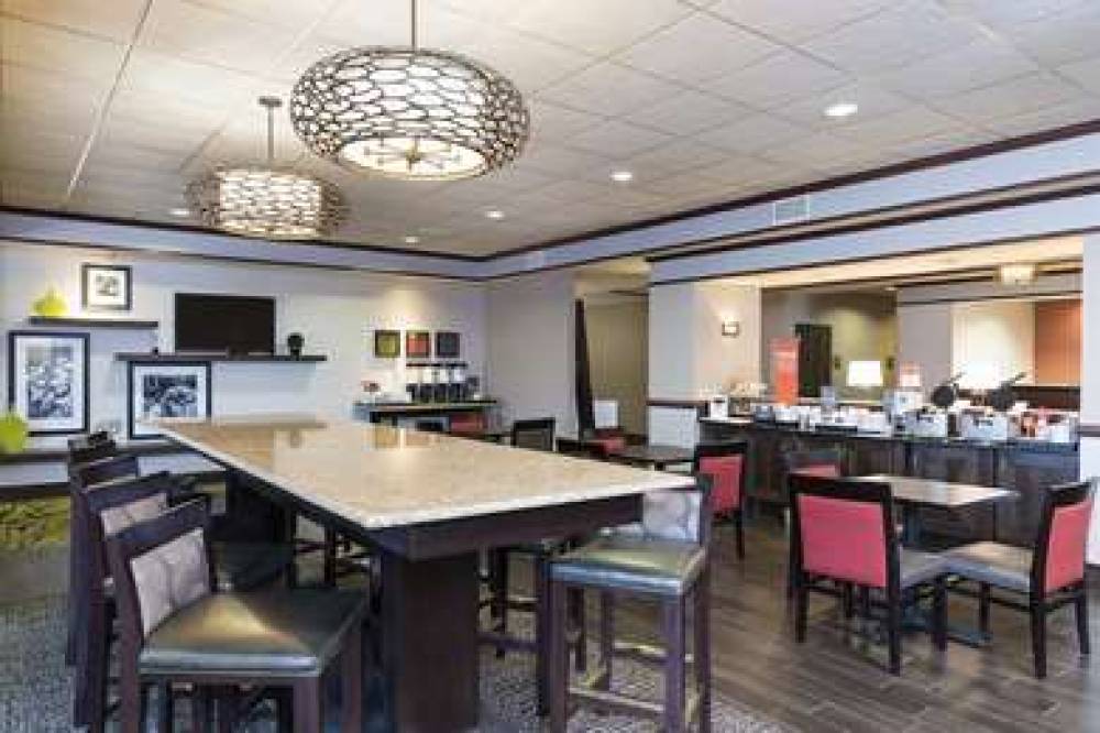 Hampton Inn Mount Pleasant 5