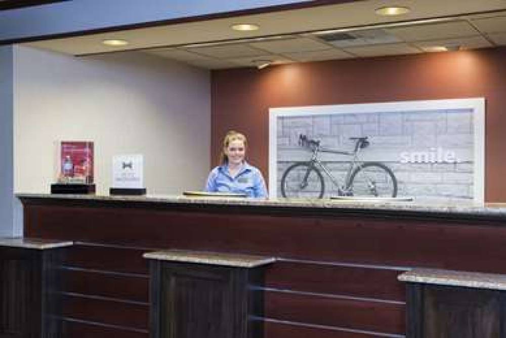 Hampton Inn Mount Pleasant 2