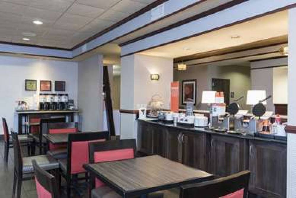 Hampton Inn Mount Pleasant 6