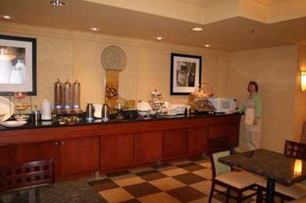 Hampton Inn Mount Vernon 10