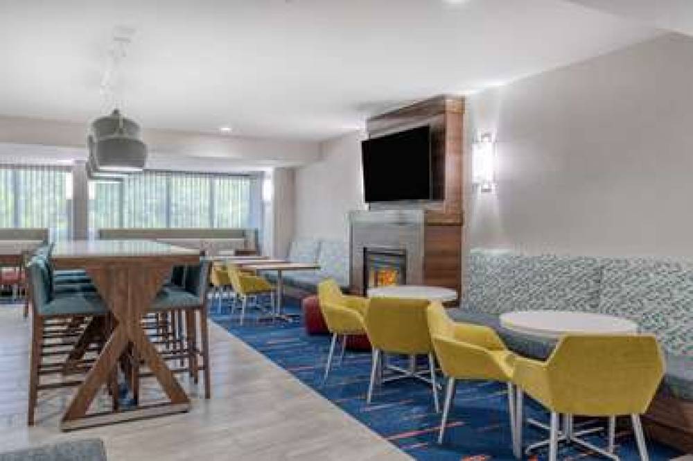 Hampton Inn New Philadelphia 6