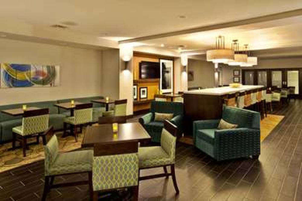 HAMPTON INN NIAGARA FALLS/BLVD 3