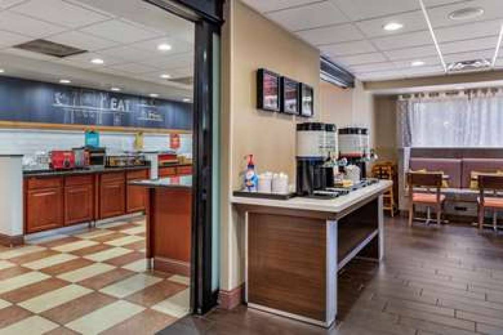 Hampton Inn Norco-Corona-Eastvale, CA 10