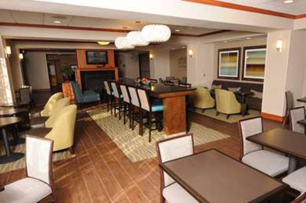 Hampton Inn Omaha West-Lakeside 4