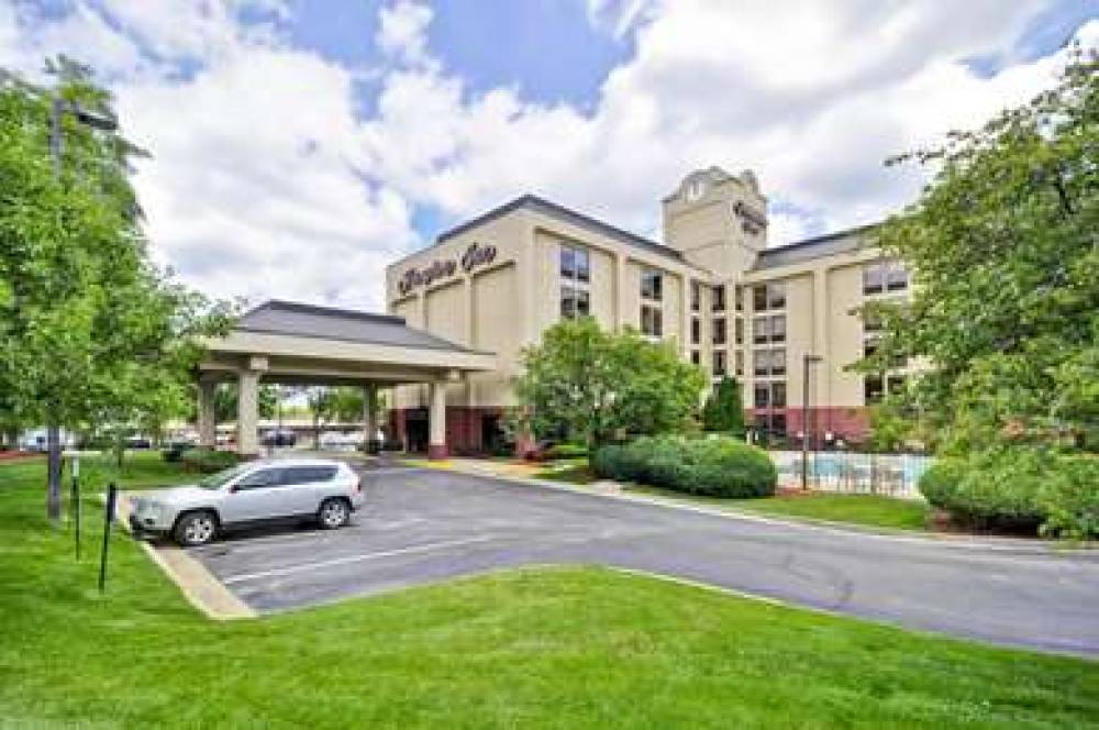 Hampton Inn Overland Park, KS 1