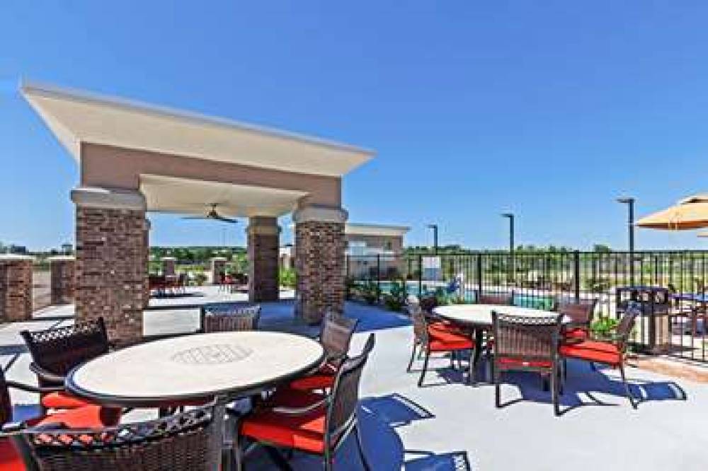 Hampton Inn Ozona, TX 3