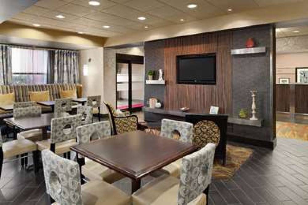 Hampton Inn Pell City 5