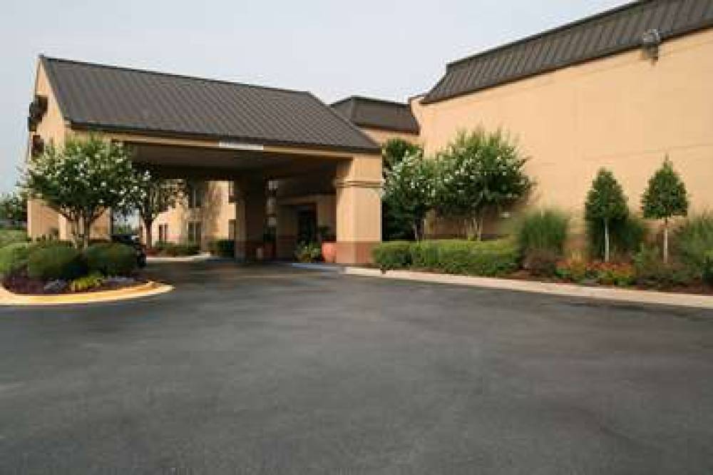 Hampton Inn Perry, GA 2