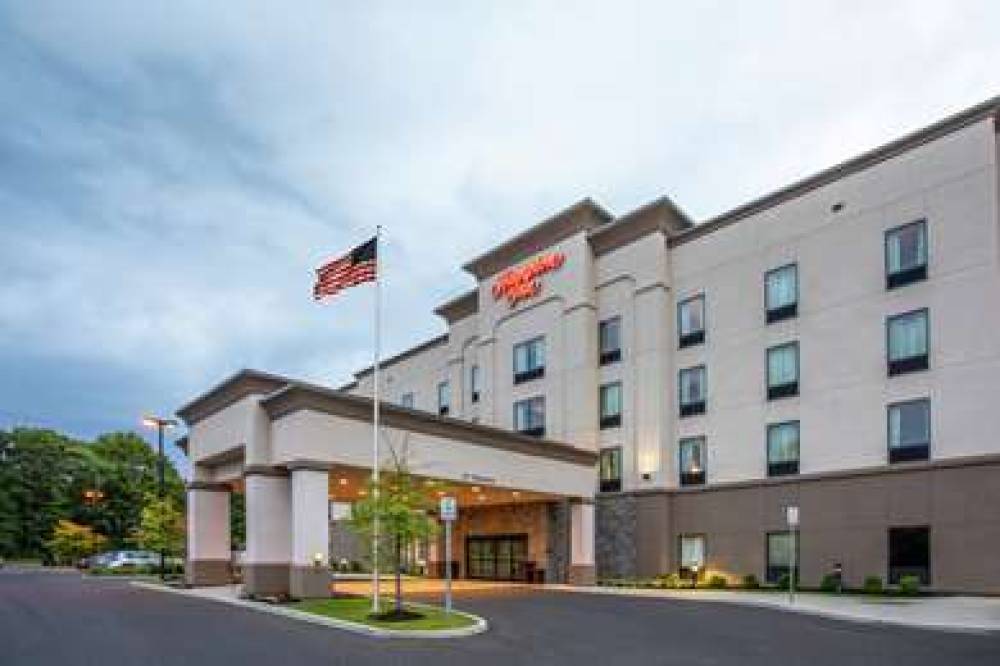 HAMPTON INN PHILADELPHIA/VOORHEES 4