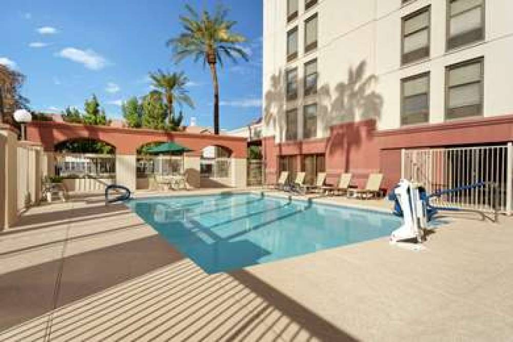 Hampton Inn Phoenix/Chandler 9