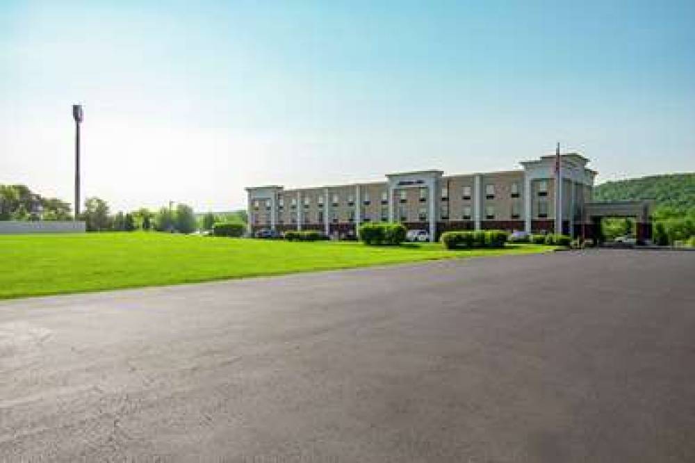 Hampton Inn Pine Grove, PA 5