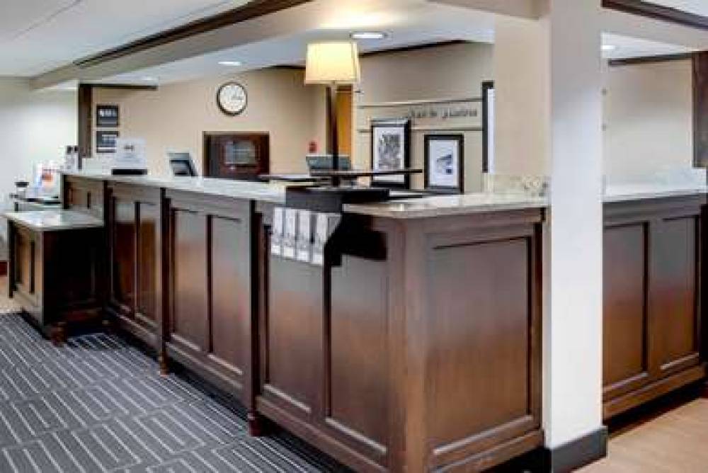 Hampton Inn Pittsburgh/Greentree 2