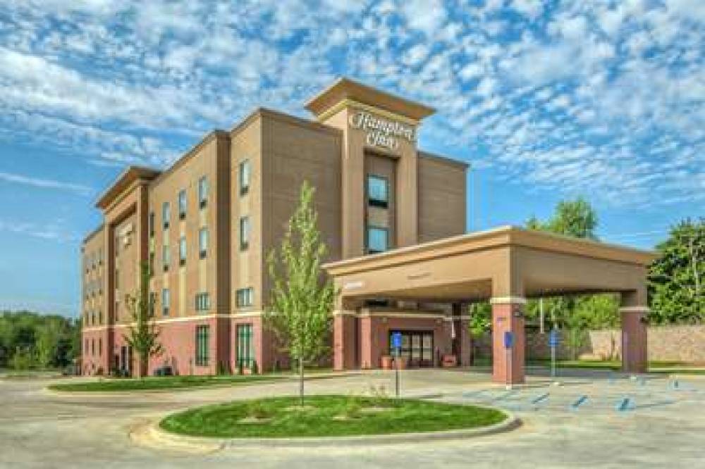 Hampton Inn Poplar Bluff, MO 1