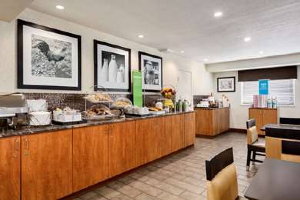 Hampton Inn Portland/Clackamas 5