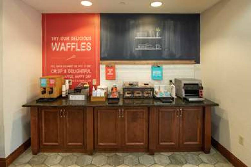 Hampton Inn Presque Isle, Maine 8